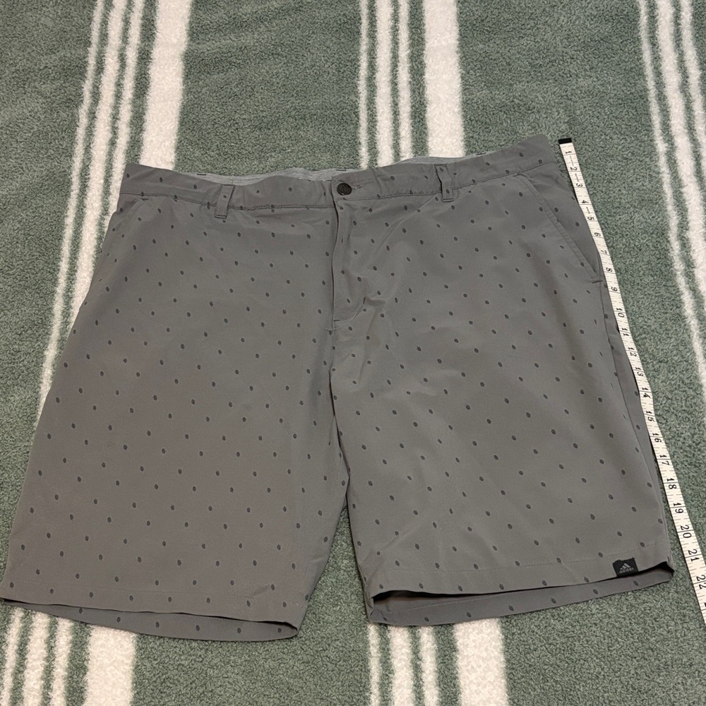 Adidas 38” Gray Patterned Men's Golf Shorts